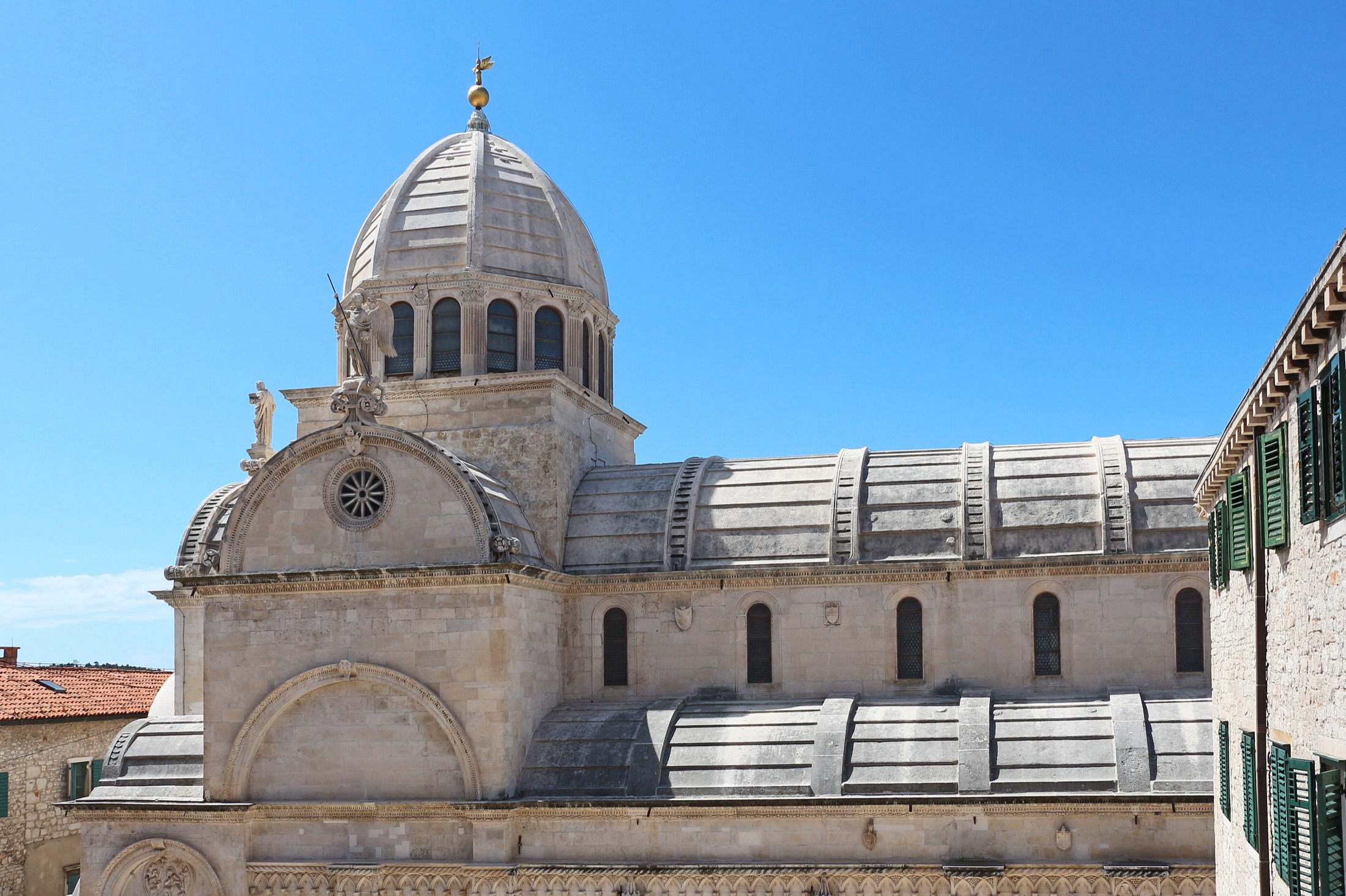 La cúpula de piedra de la Catedral de Santiago en Šibenik